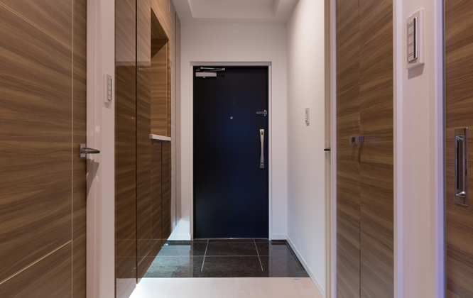 ドア(戸扉)まわりの修理